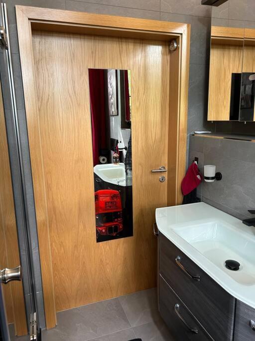 Ruhige Wohnung Im Fabrikstil In Chemnitz Extérieur photo