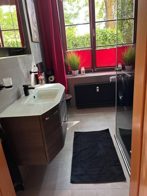 Ruhige Wohnung Im Fabrikstil In Chemnitz Extérieur photo
