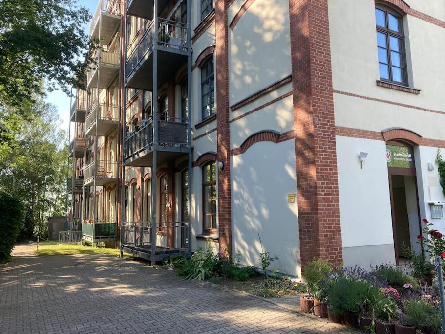 Ruhige Wohnung Im Fabrikstil In Chemnitz Extérieur photo