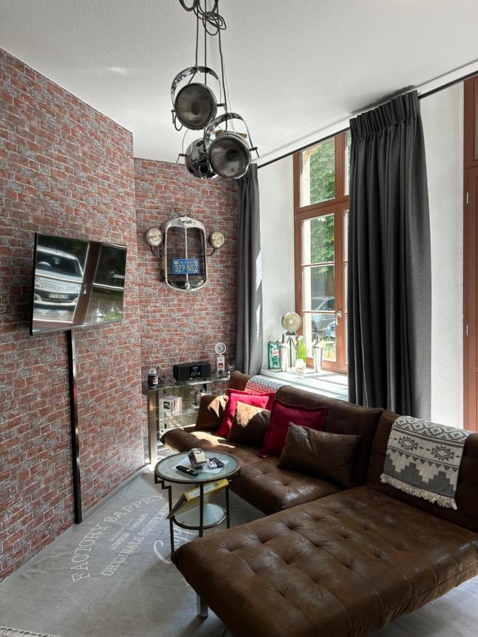 Ruhige Wohnung Im Fabrikstil In Chemnitz Extérieur photo